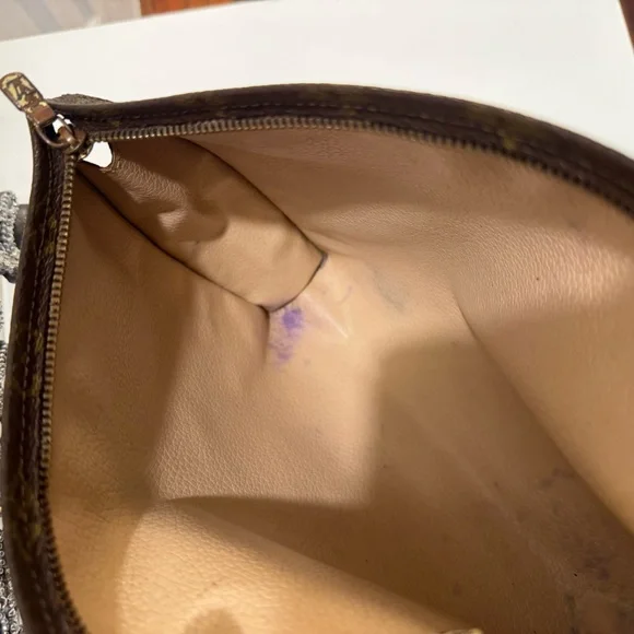 Louis Vuitton Monogram Cosmetics Brown Toiletry Bag - Picture 5 of 13